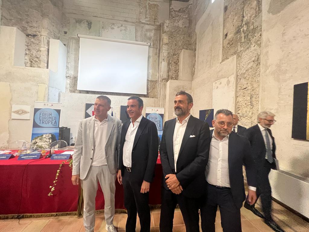 Tropea EasyJet apre le porte della Calabria alla Costa Azzurra