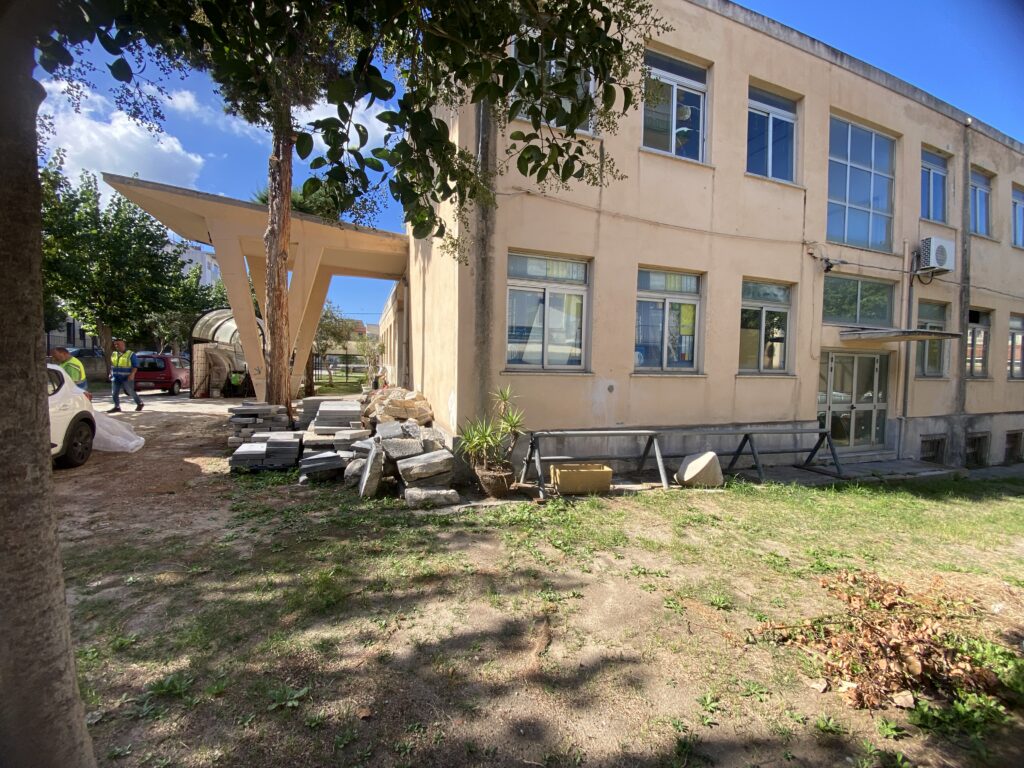 Caserma Vs Scuola - Tropea scuola elementare plesso 1 scuola innovativa
